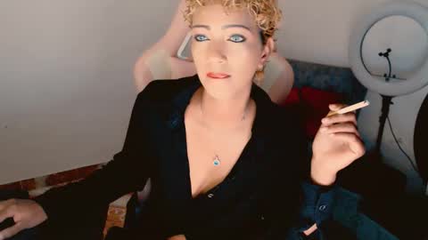 May online show from 21, 10, 2025