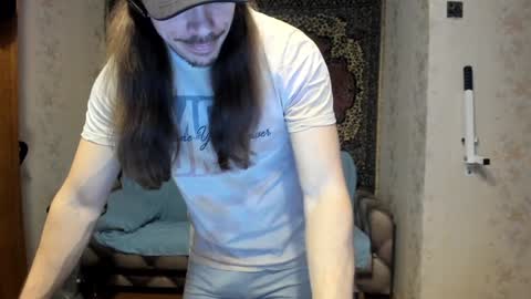 Snapshot of marryplz chatting on 2, 1, 2025 Alan online show from 2, 1, 2025