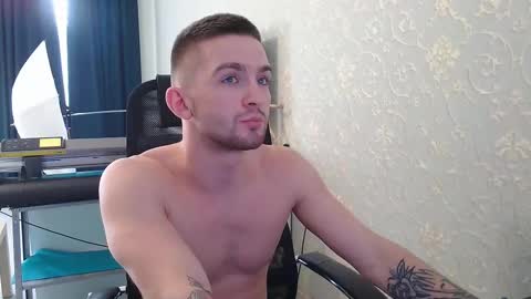 Snapshot of marselle_looker chatting on 11, 3, 2025 Marselle online show from 11, 3, 2025