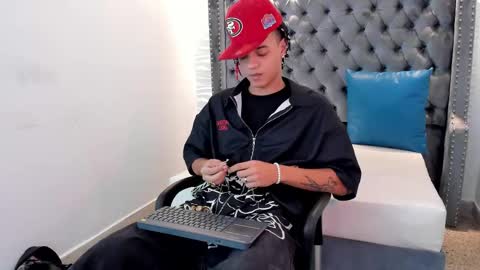 MARSHALL online show from 18, 11, 2025