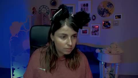 martaedams online show from 17, 11, 2025