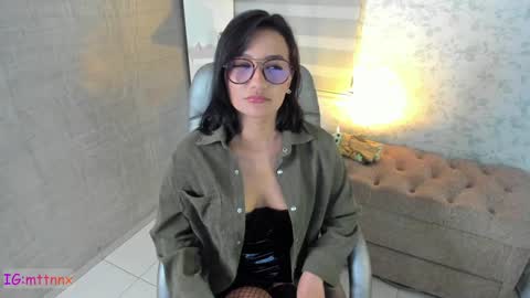 Snapshot of martiiinaa_ chatting on 4, 12, 2024 Martina online show from 4, 12, 2024