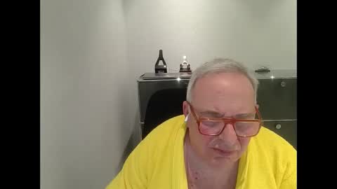Snapshot of martin_1947 chatting on 8, 2, 2025 martin_1947 online show from 8, 2, 2025