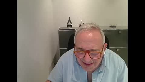 Snapshot of martin_1947 chatting on 5, 10, 2025 martin_1947 online show from 5, 10, 2025
