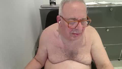 Snapshot of martin_1947 chatting on 18, 1, 2026 martin_1947 online show from 18, 1, 2026