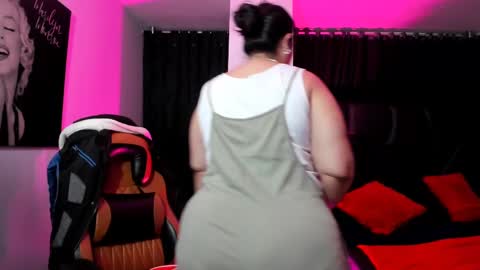   MARTINA   online show from 10, 2, 2025