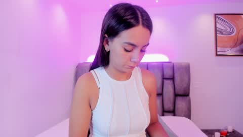 Snapshot of martina_mancinii chatting on 22, 1, 2025 Martina online show from 22, 1, 2025