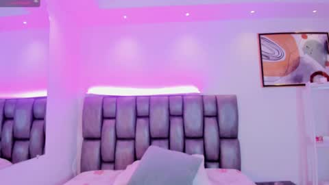 Snapshot of martina_mancinii chatting on 11, 9, 2025 Martina online show from 11, 9, 2025
