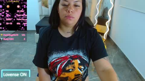 Snapshot of martina_tay chatting on 13, 1, 2025 Hey im martina online show from 13, 1, 2025