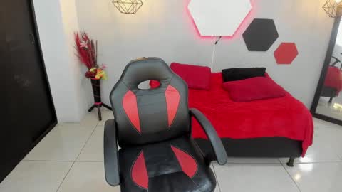 Martina online show from 2, 3, 2025