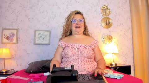 Snapshot of martinacurvy_ chatting on 17, 4, 2026 Martina Caicedo online show from 17, 4, 2026