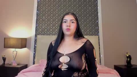 Snapshot of martinaolson chatting on 14, 10, 2025 martinaolson online show from 14, 10, 2025