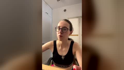 martiniselena online show from 15, 7, 2026