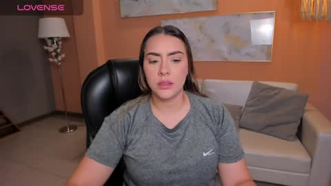 Snapshot of martinnabonnet chatting on 6, 1, 2025 Martinna Bonnet online show from 6, 1, 2025