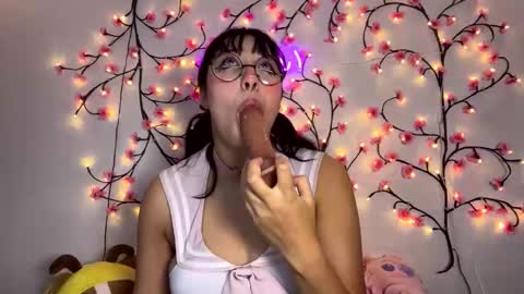 Snapshot of maru__chan chatting on 6, 10, 2025 Maru online show from 6, 10, 2025