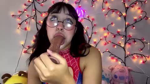 Snapshot of maru__chan chatting on 6, 10, 2025 Maru online show from 6, 10, 2025