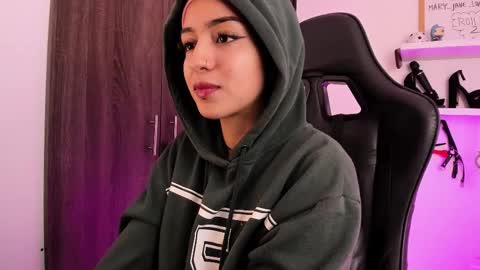 Snapshot of mary_jane_lovers chatting on 8, 3, 2025 Mary Jane online show from 8, 3, 2025