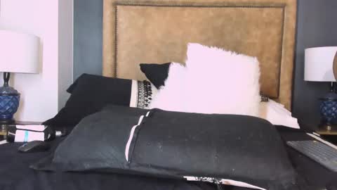   online show from 18, 2, 2025