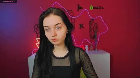 mary skiny online show from 19, 4, 2026