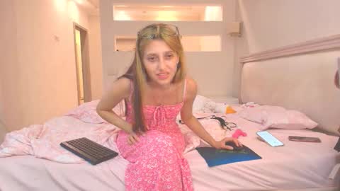 Snapshot of marya442004 chatting on 1, 10, 2025 marya442004 online show from 1, 10, 2025