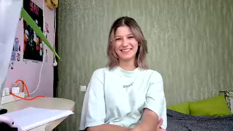 Snapshot of marybelleconran chatting on 10, 8, 2026 hunny online show from 10, 8, 2026