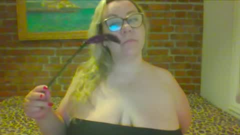 Snapshot of marychubby chatting on 21, 5, 2026 MaryChubby online show from 21, 5, 2026