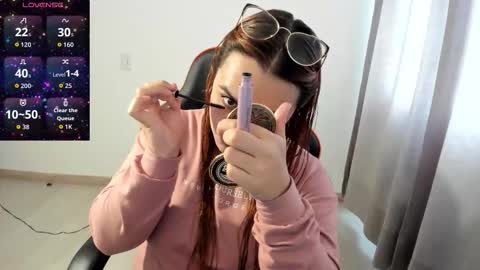 Dulce Maria online show from 19, 11, 2025