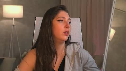 Mary Miller online show from 21, 9, 2025