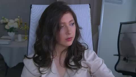 Mary Miller online show from 7, 11, 2025