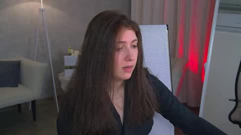 Mary Miller online show from 15, 11, 2025