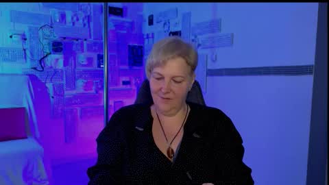 Snapshot of marymogan chatting on 3, 10, 2025 marymogan online show from 3, 10, 2025