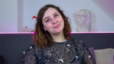 Snapshot of marymurrays chatting on 1, 2, 2026 MaryMurrays online show from 1, 2, 2026