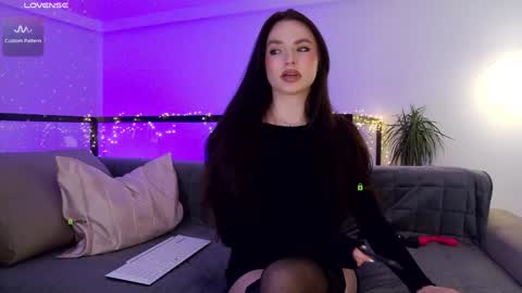 Marina online show from 8, 1, 2025