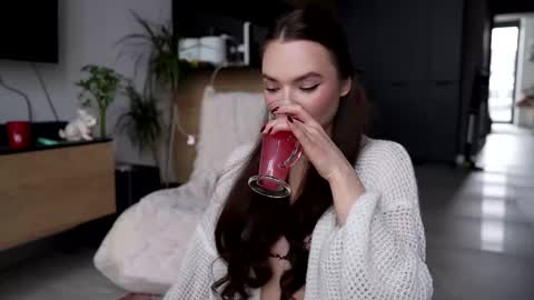 Marina online show from 25, 11, 2025