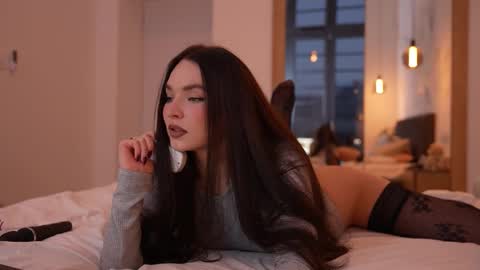 Snapshot of marypsiss chatting on 20, 12, 2025 Marina online show from 20, 12, 2025