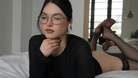Snapshot of marypsiss chatting on 19, 4, 2026 Marina online show from 19, 4, 2026