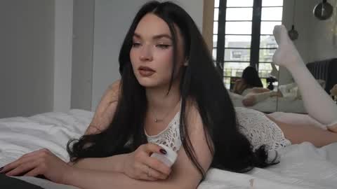 Snapshot of marypsiss chatting on 21, 4, 2026 Marina online show from 21, 4, 2026