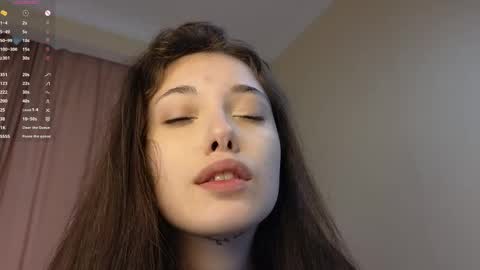 Snapshot of maryrosejansson chatting on 29, 5, 2026 Hi Im Olivia Im new here3 online show from 29, 5, 2026