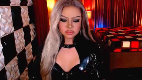 Snapshot of masarapkahitwalang_sauce18 chatting on 20, 12, 2025 VALE online show from 20, 12, 2025