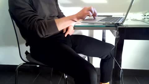 Mask07 online show from 8, 12, 2024