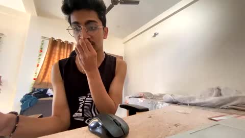 Mask Boy online show from 16, 1, 2025