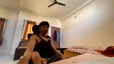 Mask Boy online show from 26, 2, 2025