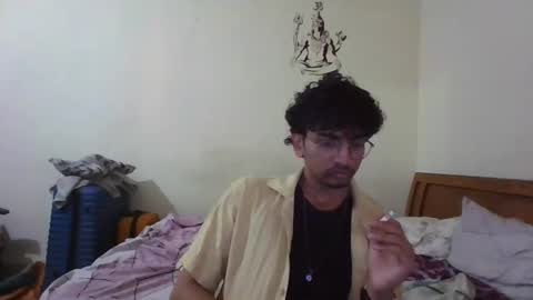 Mask Boy online show from 24, 10, 2025