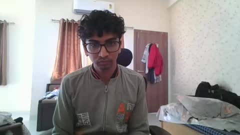 Mask Boy online show from 4, 2, 2026