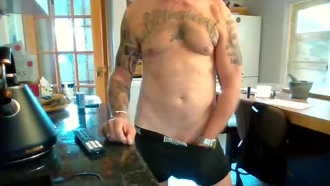 Masked Masturbation Couple online show from 24, 9, 2025