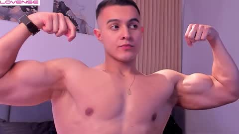 Snapshot of mason_bennet chatting on 17, 9, 2025 Mason Bennet online show from 17, 9, 2025