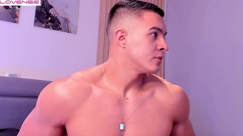 Snapshot of mason_bennet chatting on 5, 10, 2025 Mason Bennet online show from 5, 10, 2025