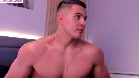 Snapshot of mason_bennet chatting on 28, 11, 2025 Mason Bennet online show from 28, 11, 2025