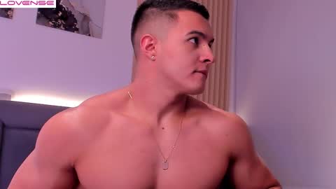 Snapshot of mason_bennet chatting on 2, 12, 2025 Mason Bennet online show from 2, 12, 2025