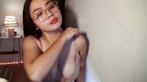 Snapshot of masquerade_girl4 chatting on 16, 10, 2025 masquerade girl4 online show from 16, 10, 2025